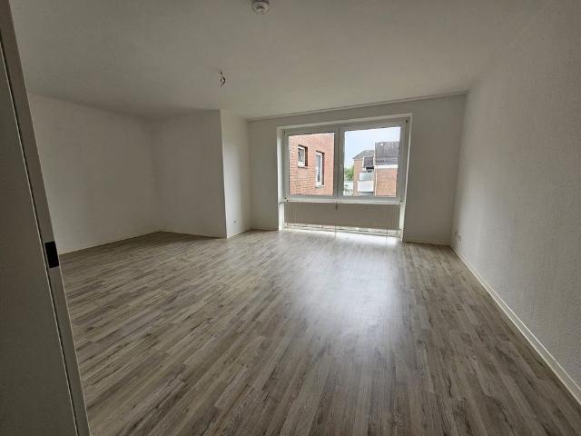 Zuhause ist: charmant und hell: 3 Zimmer Wohnung ideale Lage