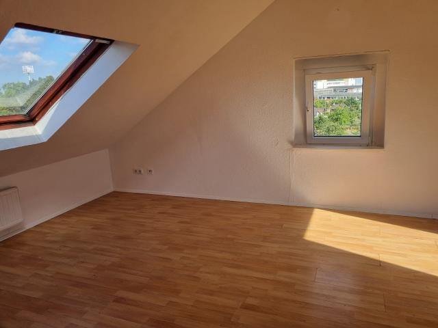 Zuhause ist Ein gemütlicher Rückzugsort unter dem Dach