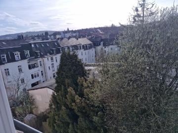 Zuhause ist: Ein schöner Ausblick über die Dächer Wuppertals: 3 Zimmer Wohnung im 3.OG