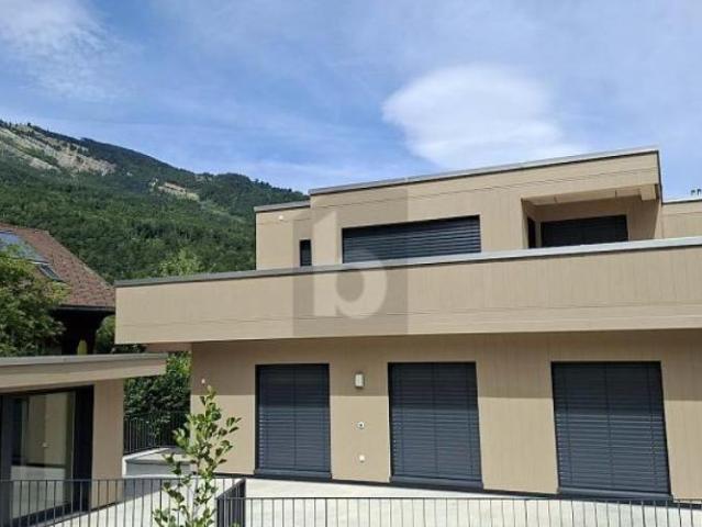 ZUKUNFTSORIENTIERTES ENERGIEEFFIZIENTES TRAUMHAUS