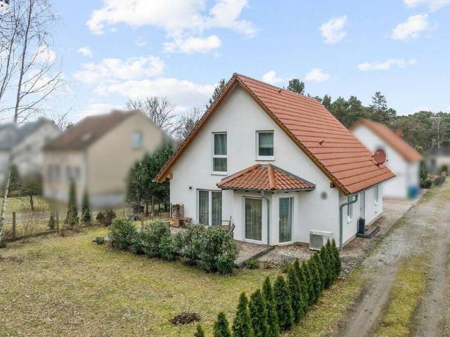 Zukunftssicher wohnen: A+ Energieeffizienz auf 650m² Grundstück nahe Berlin