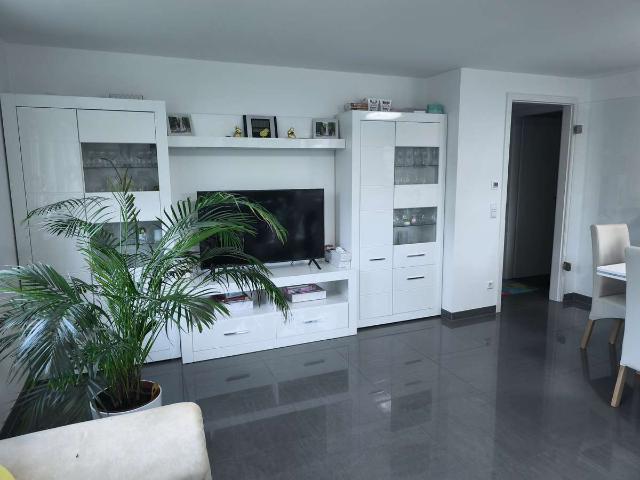 Zur Eigennutzung oder als Kapitalanlage: gepflegte 2 Zimmer Wohnung mit Terrasse & TG Stellplatz