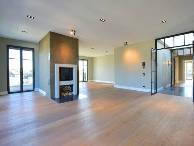 Zur Miete: 1. Rheinlinie High End Penthouse mit Panoramablick auf Rhein und Siebengebirge, Sauna und Whirlpool