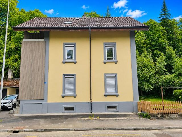Zur Miete in Courrendlin, Wohnung im ersten Stock mit 4,5 Zimmern