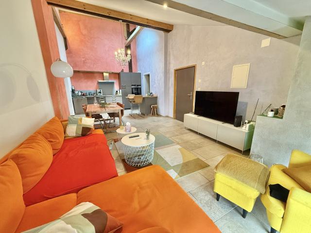 Zur Miete in Bourrignon eine charmante 4,5 Zimmer Wohnung im ersten Stock