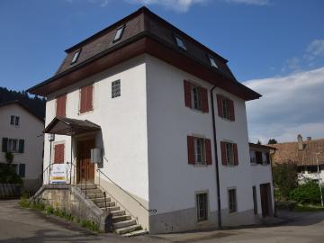 Zur Miete in Epauvillers großes Doppelhaus mit 5 Zimmern