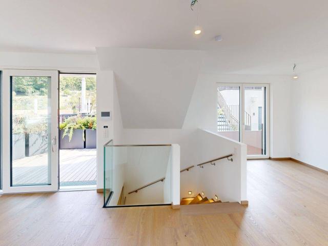ZUR SCHÖNEN AGNES – Exklusive 5 Zimmer Dachgeschoss Maisonette mit 3 Terrassen im grünen Sievering – PROVISIONSFREI