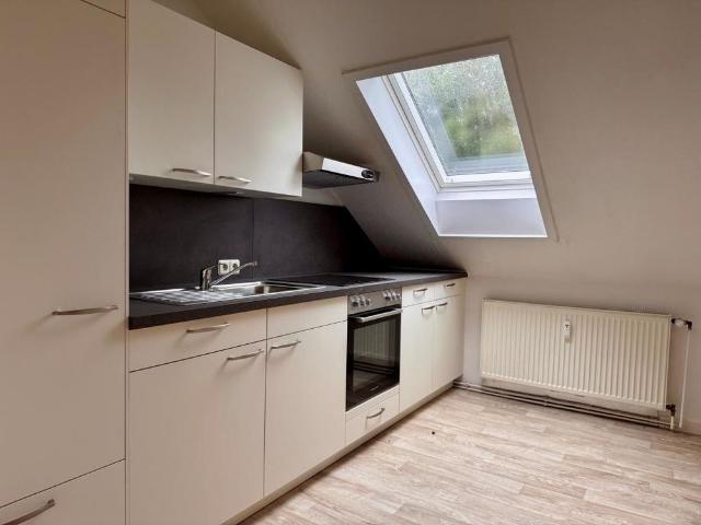 Zur Vermietung: Klein, fein & gemütlich charmante 2 Zimmer Wohnung in guter Lage