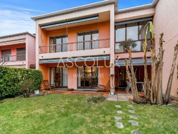 5 Zimmer Reiheneinfamilienhaus mit privatem Garten und gemeinsamem Aussenpool | 5 Zimmer Reiheneinfamilienhaus mit privatem Garten und gemeinsamem Aussenpool