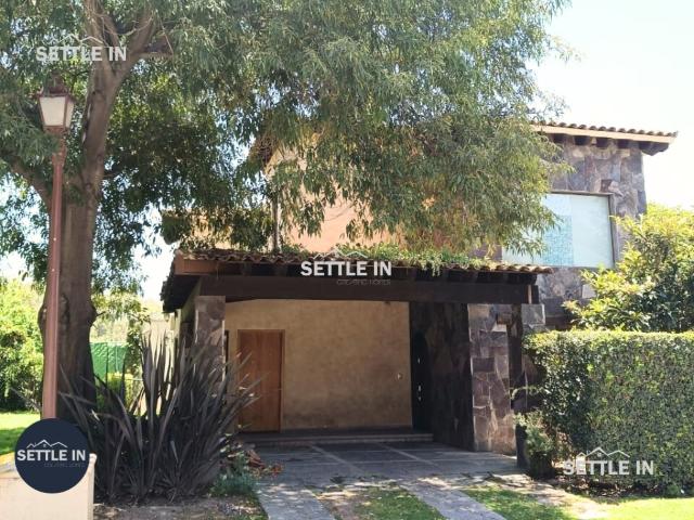 A01 CASA CON AMPLIO JARDÍN EN RENTA/VENTA FRACCIONAMIENTO LA QUERENCIA PUEBLA