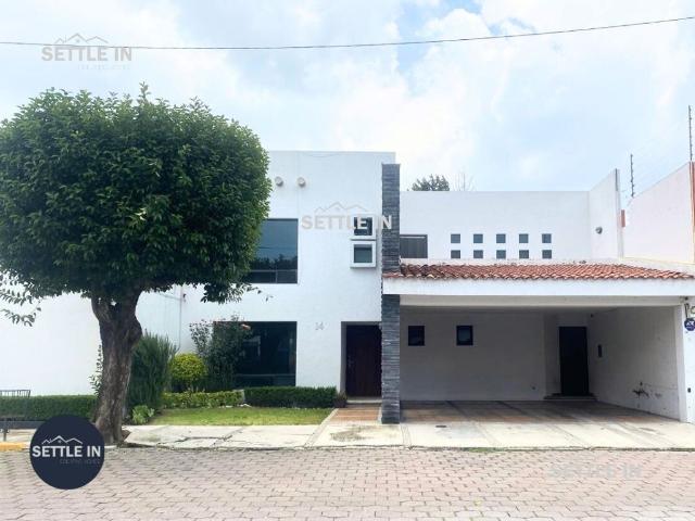 A01 CASA EN RENTA FRACCIONAMIENTO JARDINES DE ZAVALETA EN PUEBLA