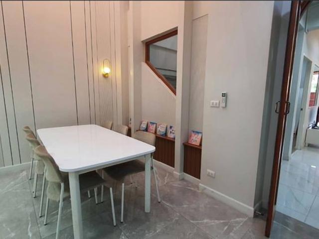 A038296 Siri House Ratchada 18