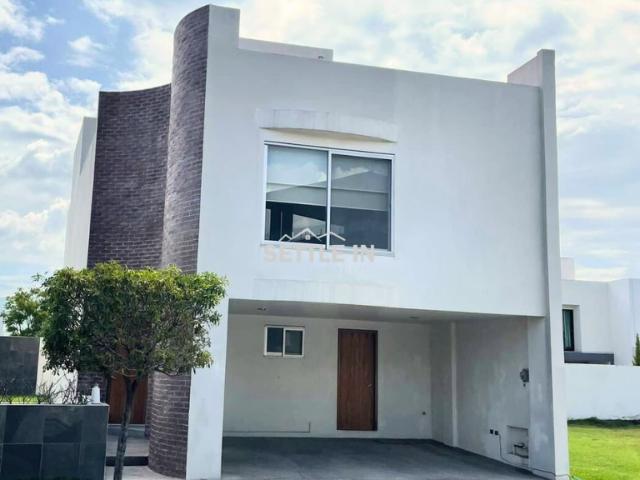 A03 CASA DE 4 RECAMARAS RENTA $30,000 LOMAS ANGELÓPOLIS PARQUE COAHUILA