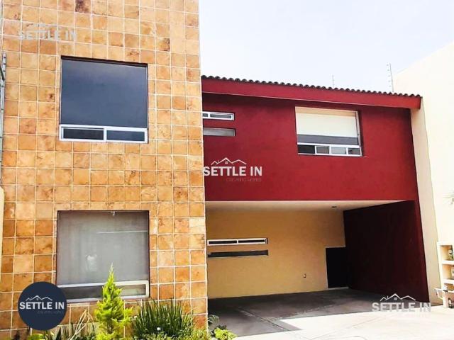 A04 CASA EN RENTA RESIDENCIAL LOS ARRAYANES EN ZAVALETA PUEBLA