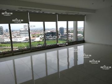 A04 Renta amplio departamento en La Vista Tower
