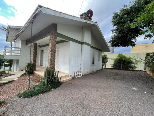 A1009 – Casa 3 dormitórios