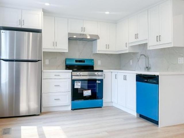 A122 27 Millen Avenue, Hamilton, ON, L9A 2T5 house for lease | Listing ID X13709 | Royal LePage