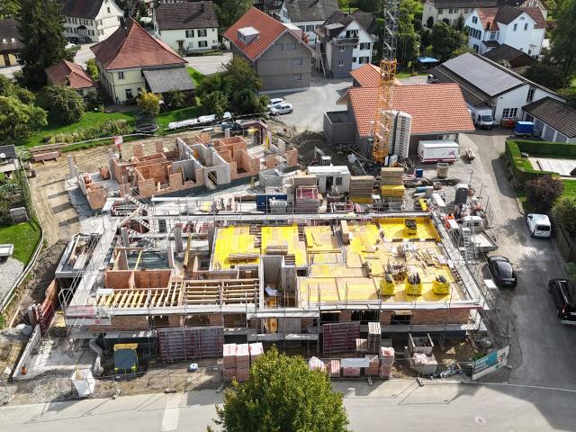 A12 Kompakt mit gemütlichem Balkon in Dozwil TG