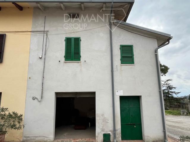 A536 Casa indipendente su due livelli con garage