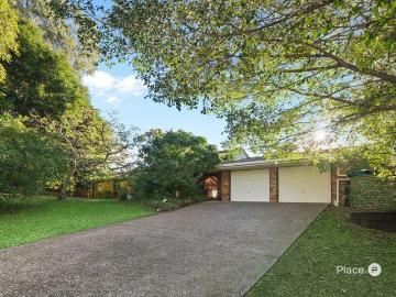 A Much Loved Family Home on 1,083sqm