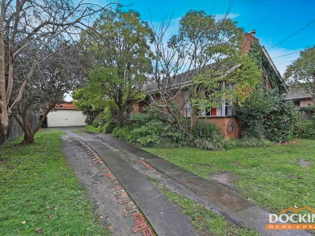 A Much Loved Family Home on 631sqm approx