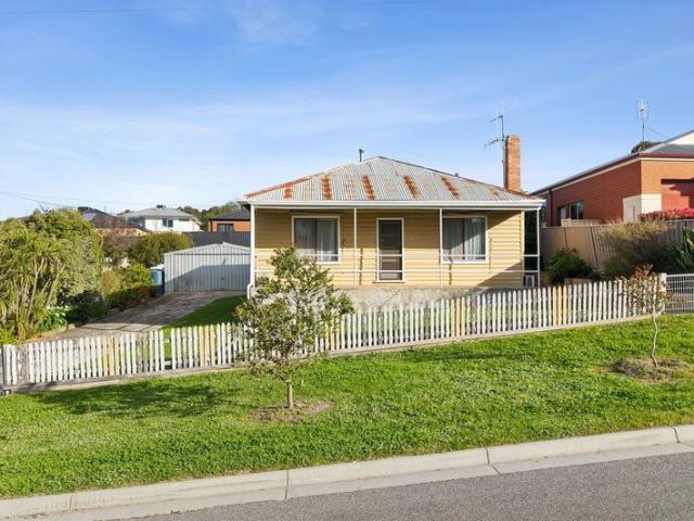 A Much Loved Family Home with Excellent Shedding