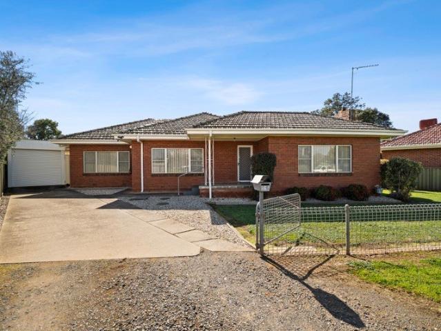 A Much Loved Home in a Brilliant Central Location