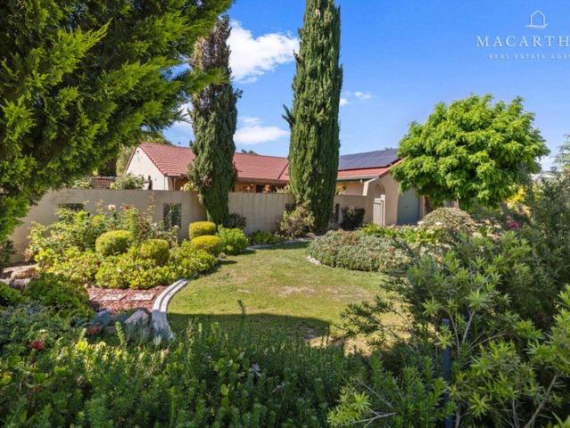 A Much Loved Lake Albert Home Ready for Its Next Chapter