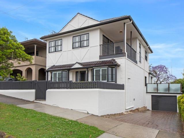 A Multi Level Family Haven with Resort Style Entertaining