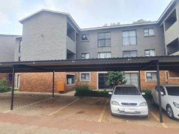 A must see 2 bedroom, 1 bathroom Flat top floor Rent in Brakpan