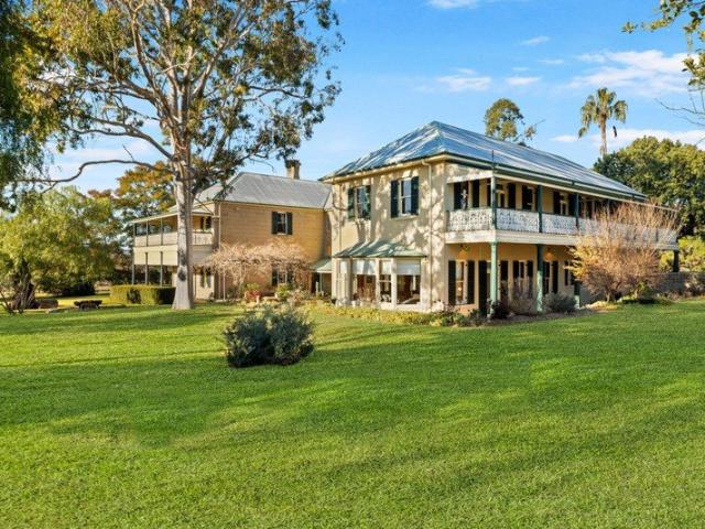 A magnificent nineteenth century sandstone homestead of rare architectural significance, set within park like grounds above Martindale Creek