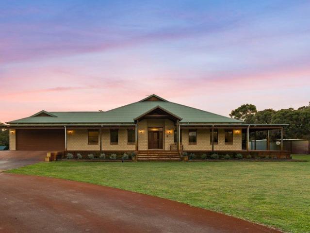 A Magnificent Country Estate Luxury, Space & Lifestyle Combined