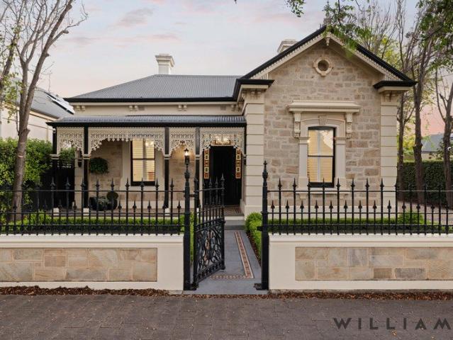 A MAJESTIC MALVERN VILLA OF THE GRANDEST PROPORTIONS Quintessential Sandstone Villa C.1910, Exhibiting Elegance & Charm, Lush Established Gardens