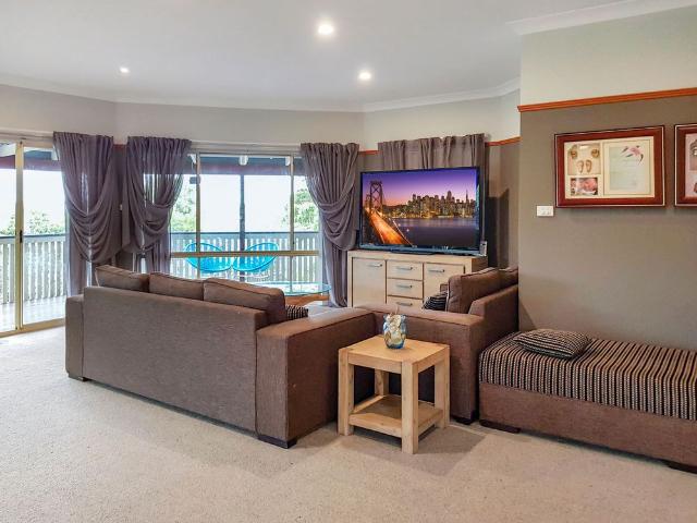 A MAJESTIC FAMILY HOME WITH ENERGY EFFICIENT FEATURES