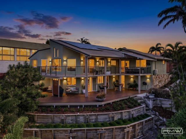 A Masterclass in Modern Coastal Luxury
