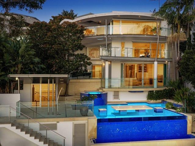 A Masterpiece of Deep Waterfront Luxury with World Class Views