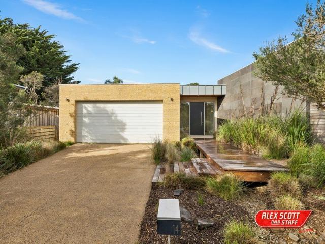 A Masterpiece of Design: Unrivalled Coastal Luxury in Exclusive Ventnor