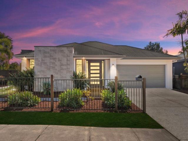A Masterpiece of Luxury Living Metricon Ex Display Home Elegance on a Premium 656m² Corner Block