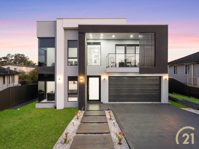 A MASTERPIECE OF LUXURY LIVING WITH A 2 BEDROOM GRANNY FLAT