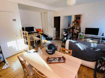 À Marseille 4, grand appartement à acheter