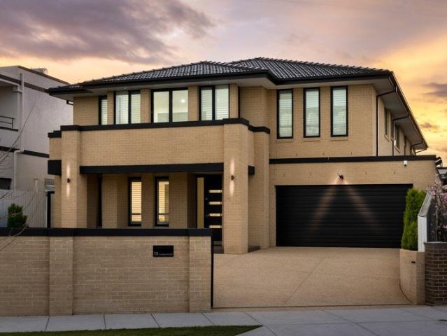 A McKinnon Zoned Family Palace