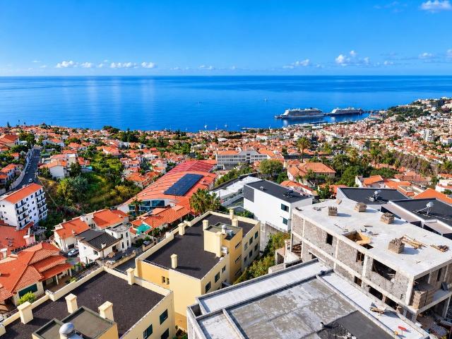 A Melhor Vista do Funchal Pode Ser Sua 337m² Santa Luzia Funchal