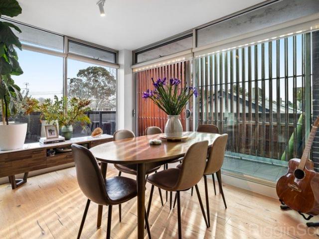 Rare 2 Car Parking & Huge Private Terrace