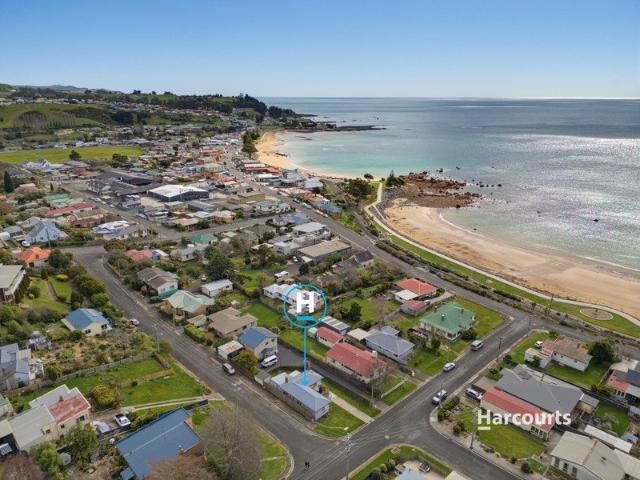 A Mid Century Beauty by the Sea