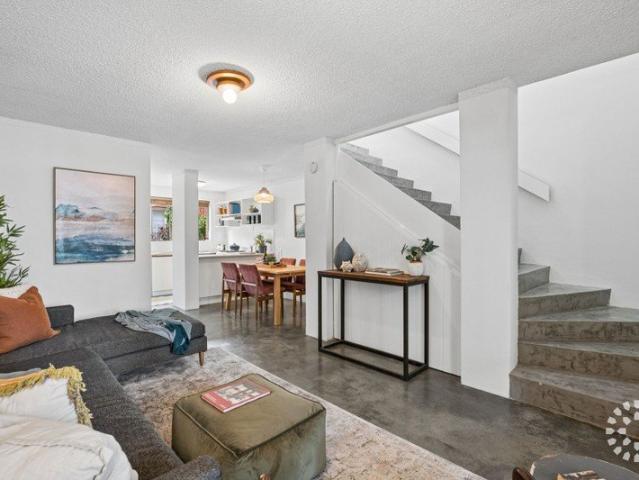 A Mid Century Gem on Freo's Doorstep