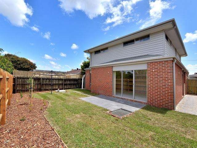 A Modern 3 bedroom townhouse