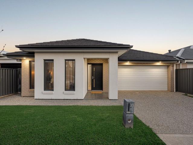 A Modern Family Favourite in Morphettville