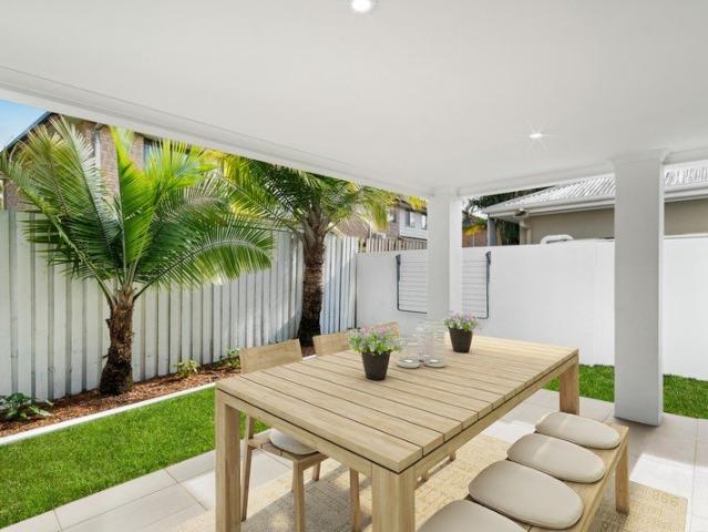 A modern Harbour Quays residence designed for easy living & entertaining
