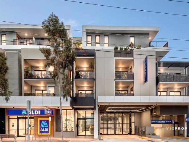 A Modern Haven with an Expansive Private Terrace