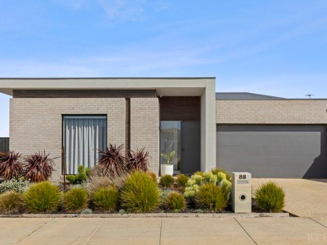 A Modern Home Built for Family Life